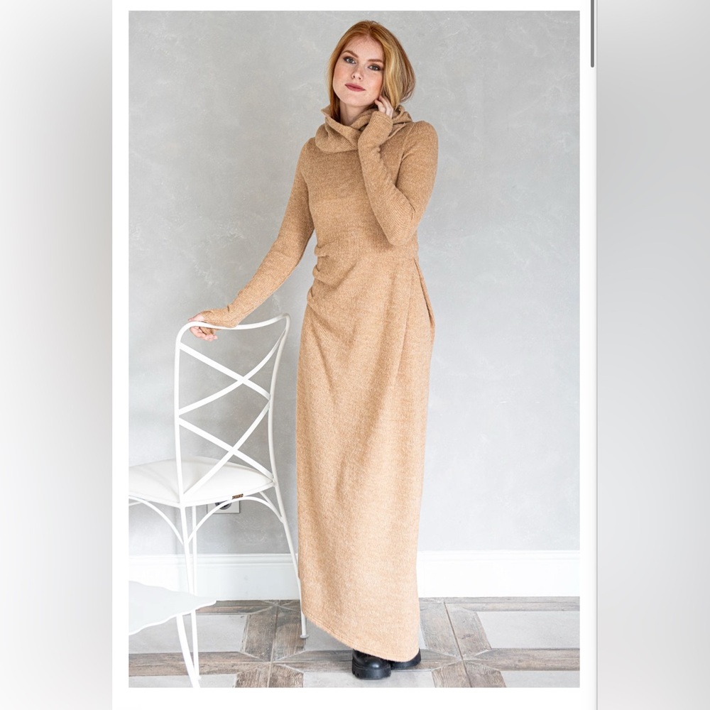 Visible Art Hooded Knit Dress with Accent Large NWT